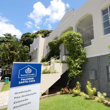 Faculdade Santa Casa supera percentual obrigatório de bolsas filantrópicas