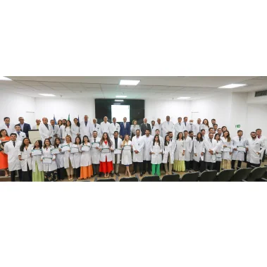 Formatura de novos especialistas marca comemorações dos 42 anos de Residência Médica do HSI