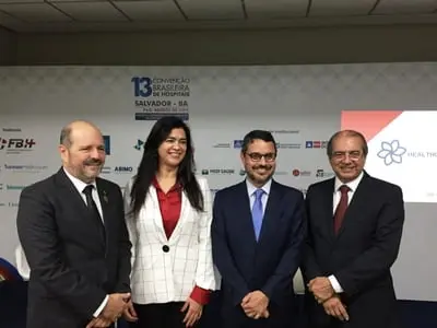 Provedor da Santa Casa participa de painel sobre turismo da saúde em Convenção Brasileira de Hospitais