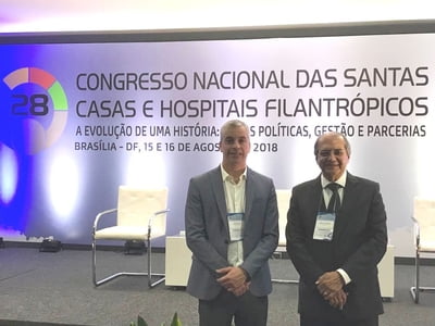 Roberto Sá Menezes participa de congresso em Brasília