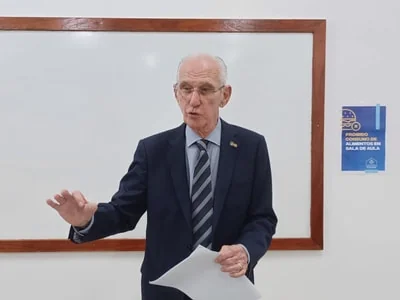 Astor Pessoa realiza palestra sobre “Memórias da Educação” na Faculdade Santa Casa