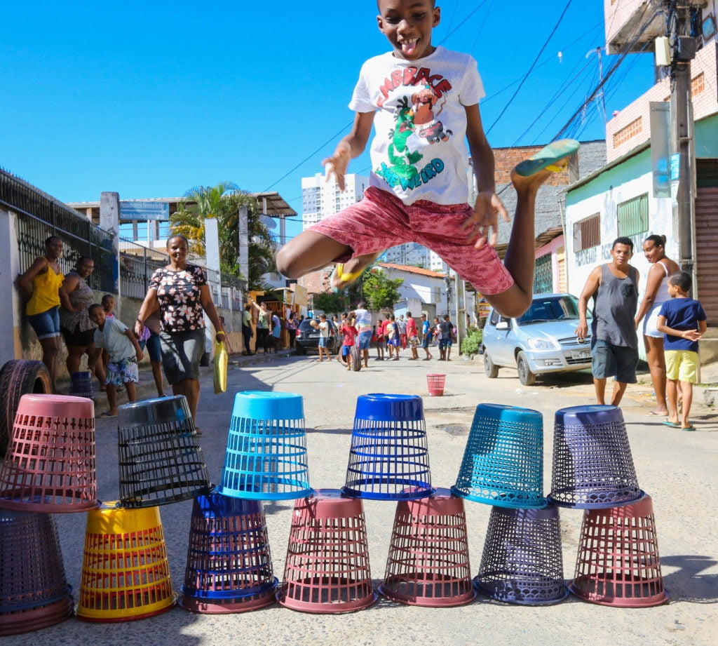 Dia de Brincar promove atividades lúdicas no Bairro da Paz