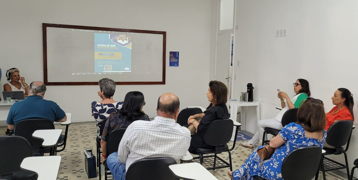 Chef Tereza Paim realiza palestra na FSC sobre a história da culinária na Bahia