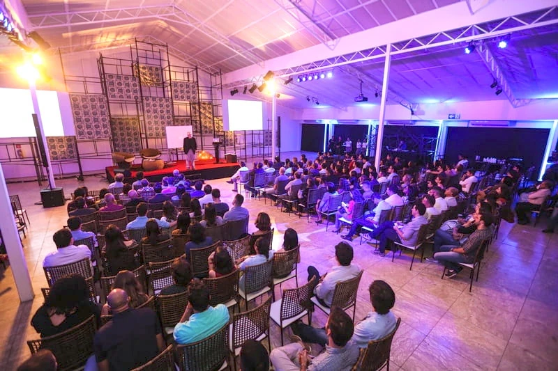 O espaço para festas é modulável e comporta de 50 a 1.500 pessoas